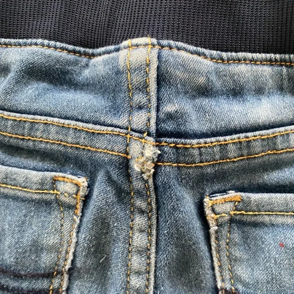 Lucky Jeans - Picture 4 of 5